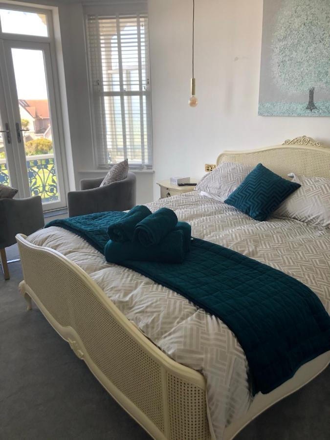 Lazy Waves Boutique B&B New Quay Esterno foto
