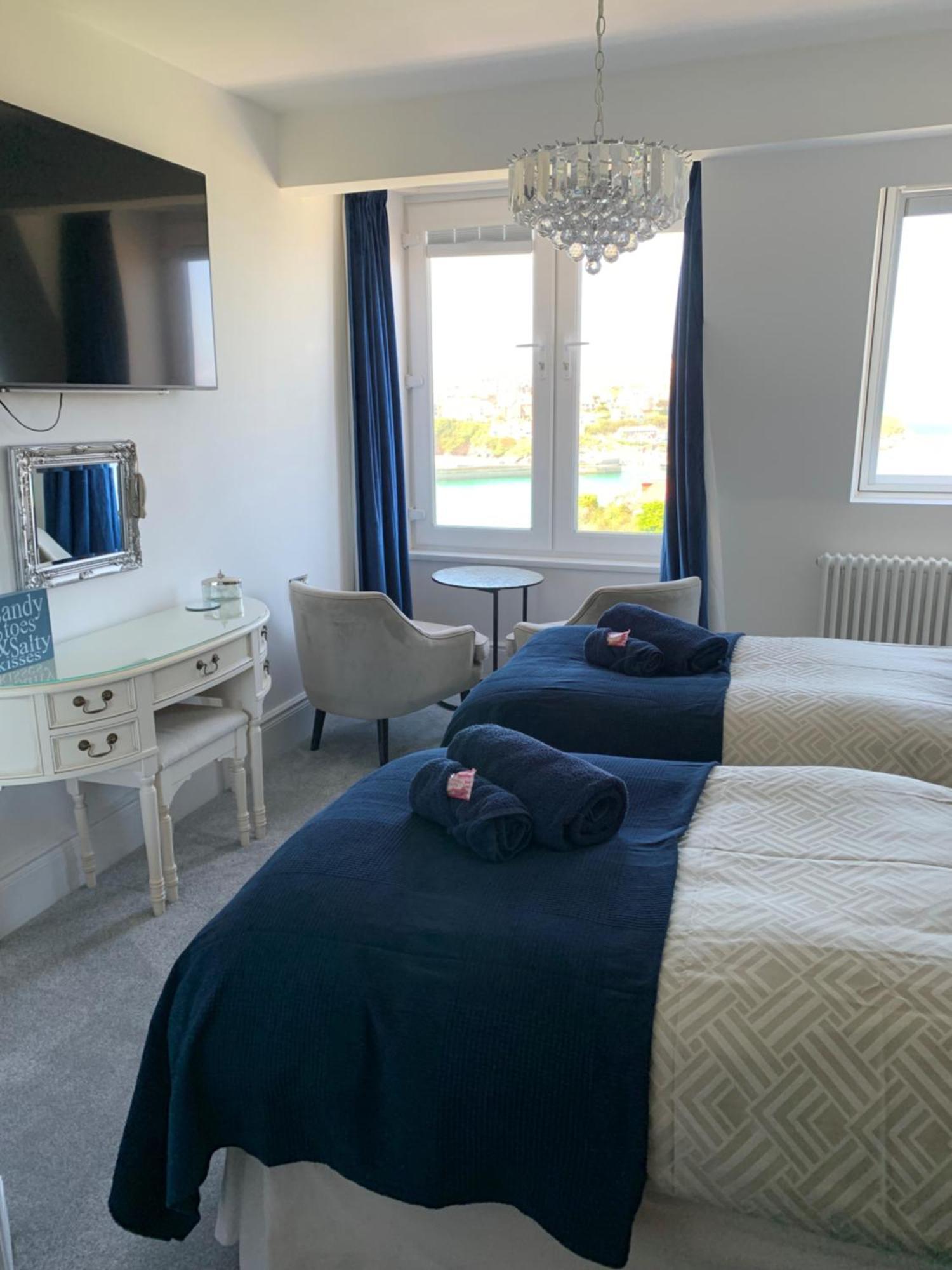 Lazy Waves Boutique B&B New Quay Esterno foto